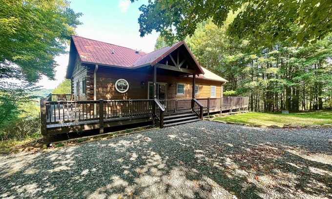 Jefferson Casa | Copper Mine Cabin - Jefferson, NC