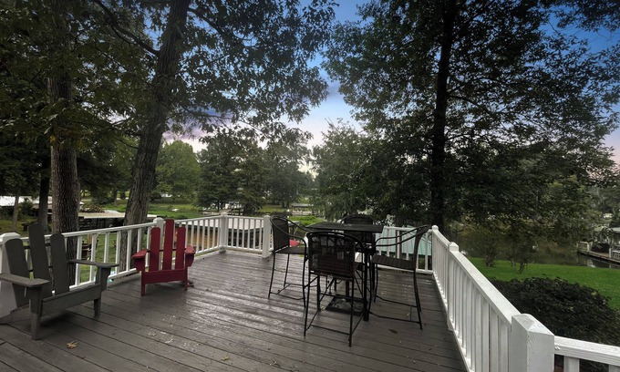 Cordele Cabaña | Cork Ferry Cottage w/Dock at Lake Blackshear