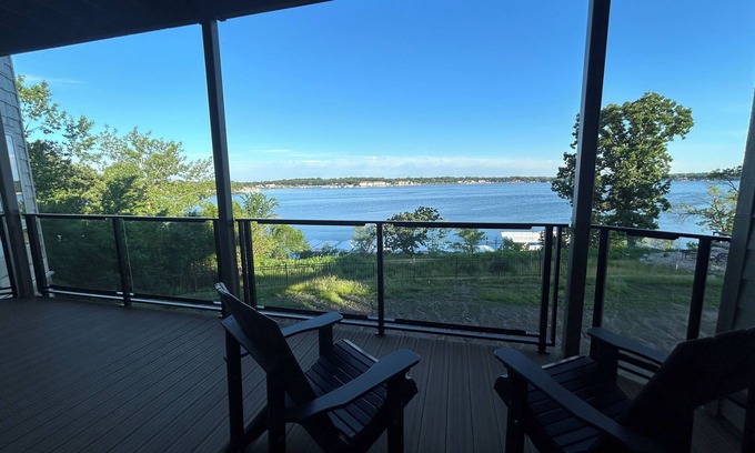 Arnolds Park Condominio | Coronado 207 - LAKEFRONT condo at Bridges Bay Resort