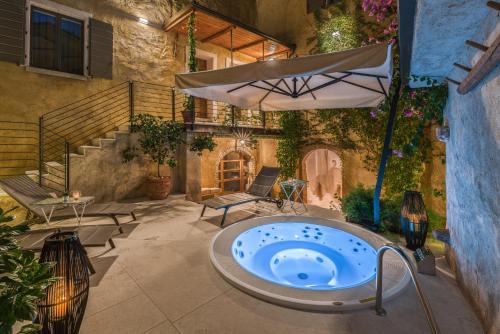 Villavetro Cama Y Desayuno | Corte Alma Spa and Luxury Home