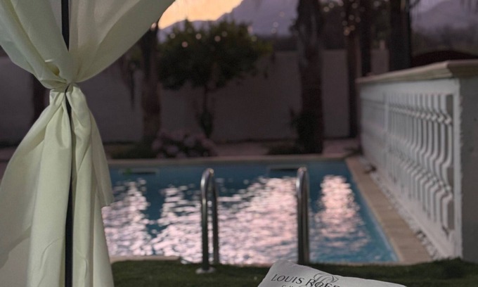 Bianco Villa | Corte Vena Palace