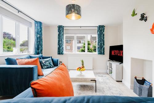 Rossington Casa | Cosy 2BR Cottage With Free Parking