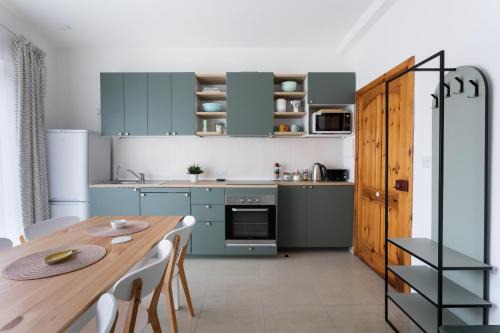 Mosta Apartamento | Cosy 3BR Duplex Penthouse with Terrace & Views by Isola360