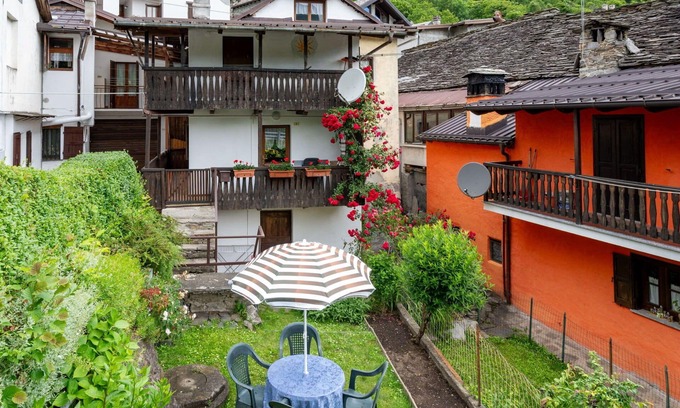 Calasca-Castiglione Apartamento | Acogedor apartamento para 5 personas con WIFI, TV, balcón y mascotas permitida
