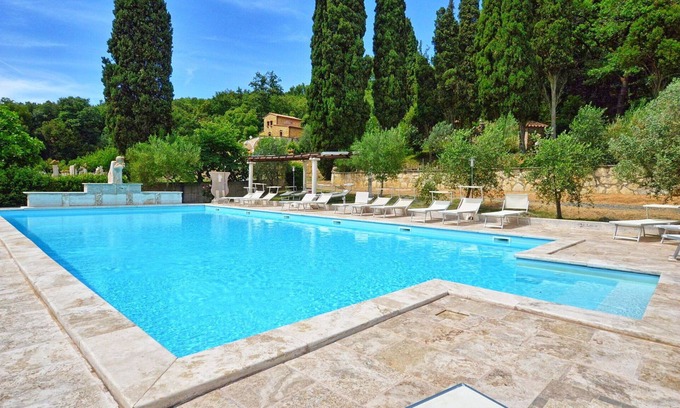 Monteverdi Marittimo Apartamento | Precioso apartamento para 8 personas con piscina