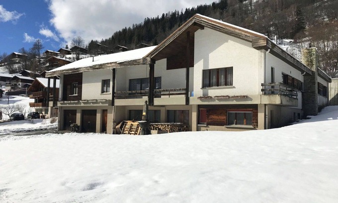 Fiesch Apartamento | Acogedor apartamento para 10 personas con WIFI, balcón y mascotas permitida