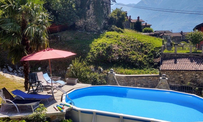 Sorico Apartamento | Acogedor apartamento para 4 personas con A/C, piscina, WIFI, TV, terraza y mascotas permitida