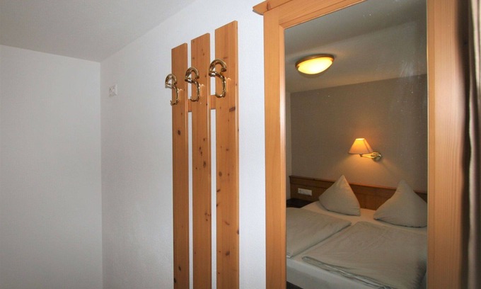 Stummerberg Apartamento | Hermoso apartamento para 4 personas con piscina, WIFI, TV, balcón y mascotas permitida