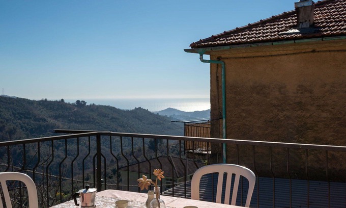 Vasia Apartamento | Hermoso apartamento para 4 personas con WIFI, TV, balcón y mascotas permitida