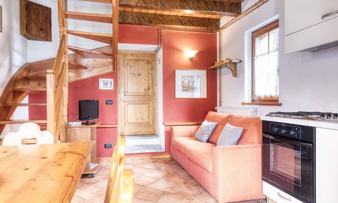 Macugnaga Apartamento | Bonito apartamento para 5 personas con TV, balcón, mascotas permitida y vista panorámica
