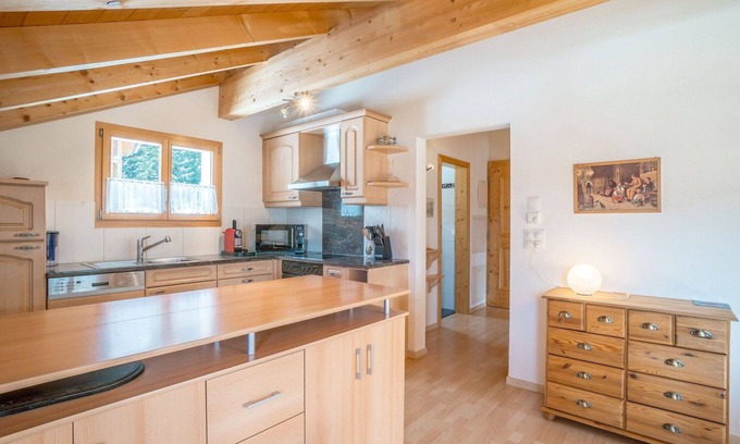Riom-Parsonz Apartamento | Precioso apartamento para 6 personas con WIFI, TV, balcón, mascotas permitida y vista panorámica