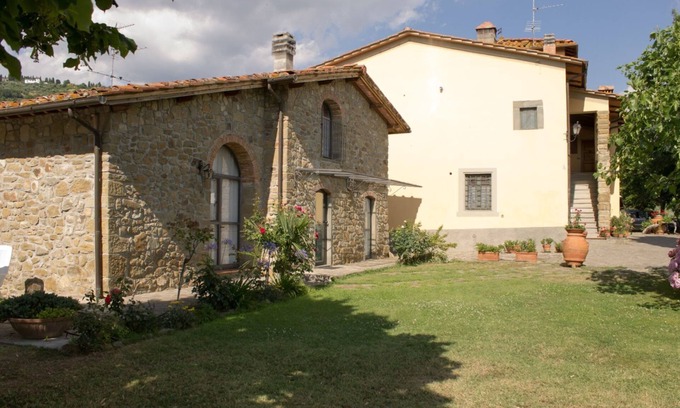 Pian di Sco Apartamento | Bonito apartamento para 6 personas con piscina, WIFI y TV
