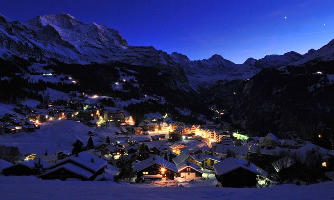 Wengen Apartamento | Precioso apartamento para 7 personas con WIFI, TV y balcón