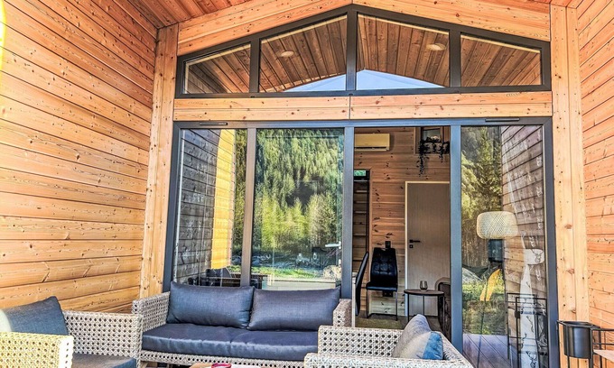 Fischbachau Casa | Acogedor apartamento en villa para 5 personas con A/C, TV, terraza y mascotas permitida
