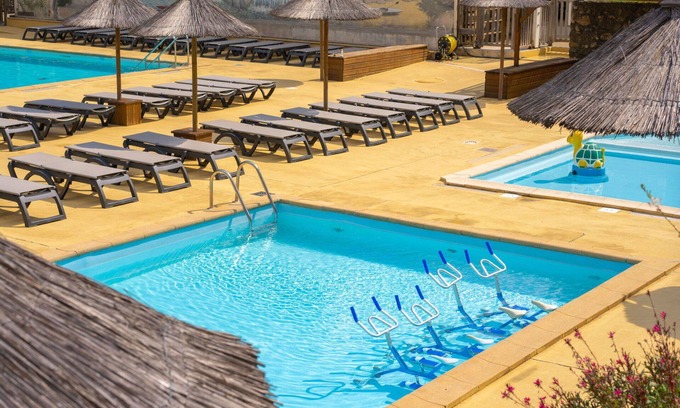 Cendras Casa | Hermoso apartamento en villa con WIFI, A/C, piscina, TV, terraza, mascotas permitida y aparcamiento