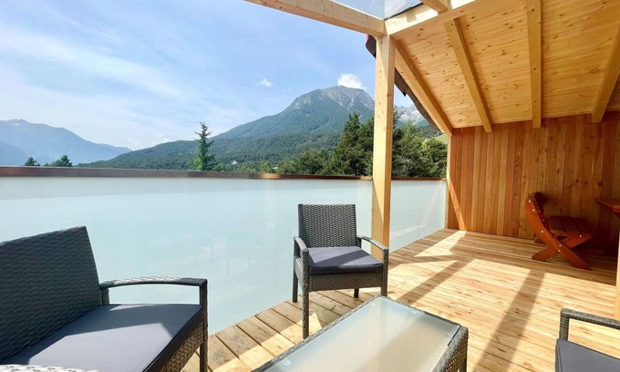 Imst Casa | Acogedor apartamento en villa para 5 personas con A/C, TV, terraza y mascotas permitida