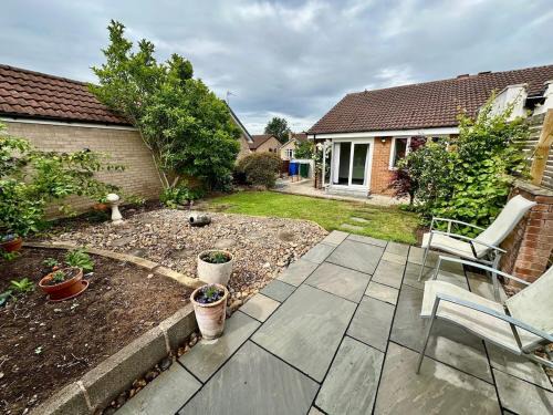 Kirk Sandall Casa | Cosy bungalow Branton Doncaster near Yorkshire wildlife park and doncaster centre