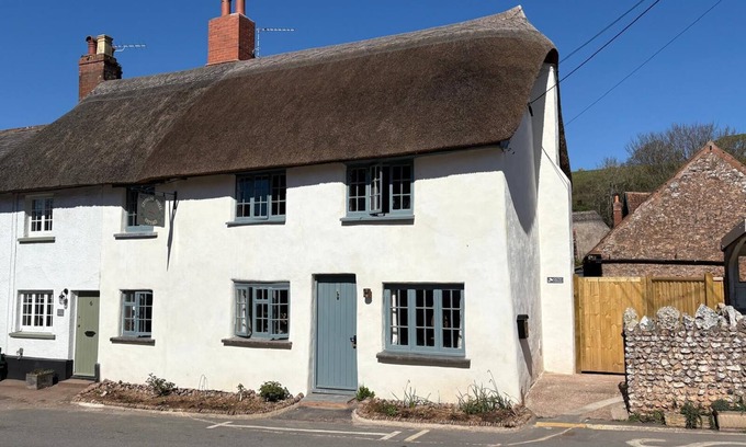 Otterton Cabaña | cosy cottage close to beach