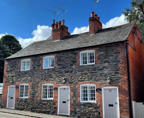 Woodhouse Eaves Casa | Cosy Cottage in the Heart of Charnwood Forest