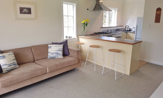 Lower Kaimai Cabaña | Acogedora casa rural con fantásticas vistas y fácil acceso a los servicios locales