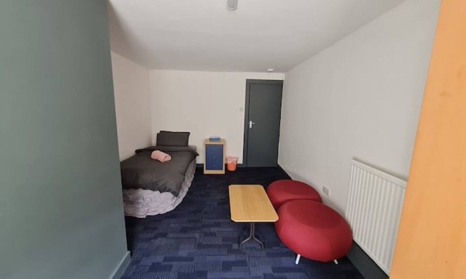 Elkesley Cama Y Desayuno | Cosy room near East Midland Airport Room 7