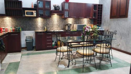 Kolonnawa Casa | Cosy Secure Comfortable for whole family