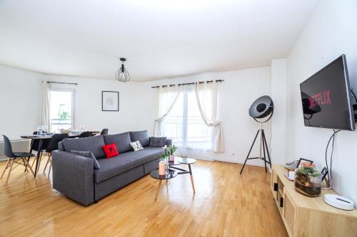Saint-Ouen Apartamento | Cosy & Spacieux, Paris 10 min + Parking privé.