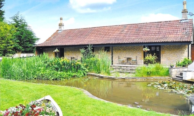 Hinton Apartamento | Cosy studio with open fire, perfectly located for visiting Bristol and Bath