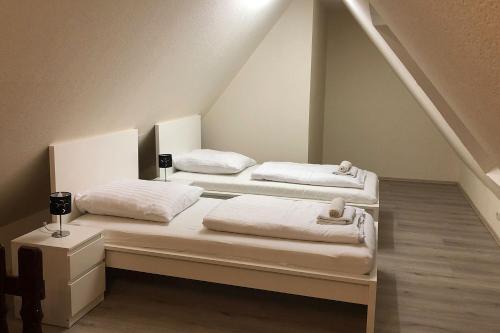 Bulmke-Hullen Apartamento | cosy three room apartment with flatscreen TV