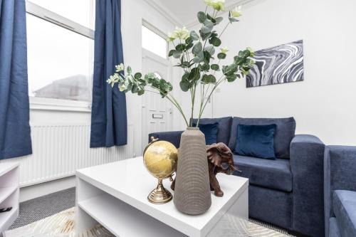 Pontefract Casa | Cosy two bedroom property!