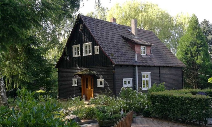 Uslar Casa | Acogedora casa de madera en el estilo Inglés