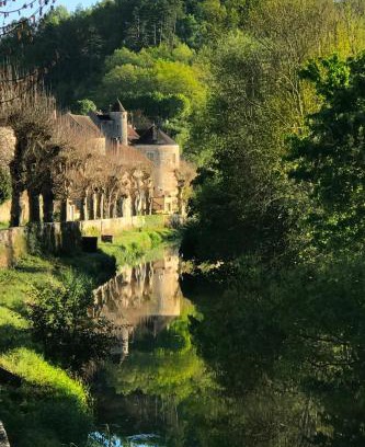 Noyers-sur-Serein Apartamento | Coté-Serein La Privilège de la Tour Madame