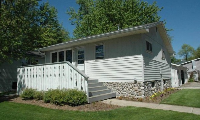 Fox Lake Casa | Cottage 6 on Beautiful Fox Lake!