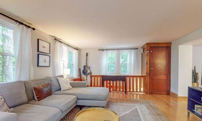 Saugerties Casa | Cottage close to Hunter Mountain & Woodstock