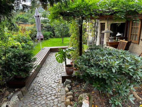 Wilhelmshorst Apartamento | Cottage mit Garten