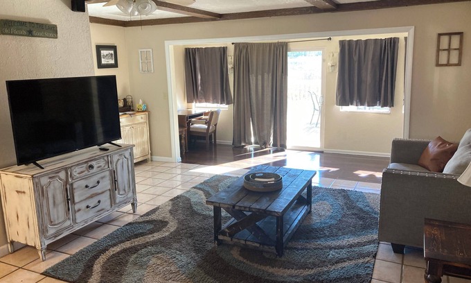 Silver Springs Casa | Cottage nestled in the forest. Minutes from kayaking, swimming, hiking, fishing.