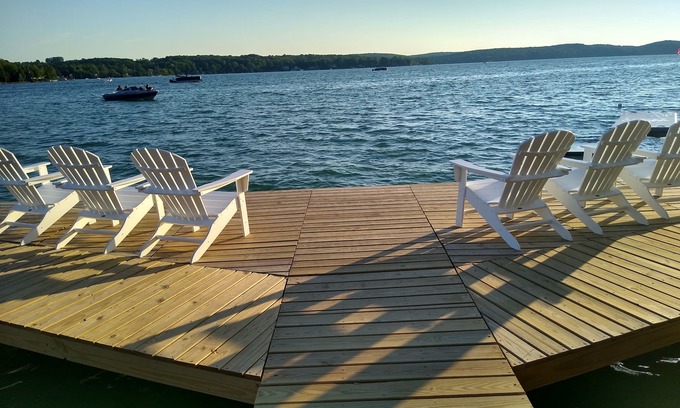 Walloon Lake Casa | Casa de campo en el hermoso lago valón, MI