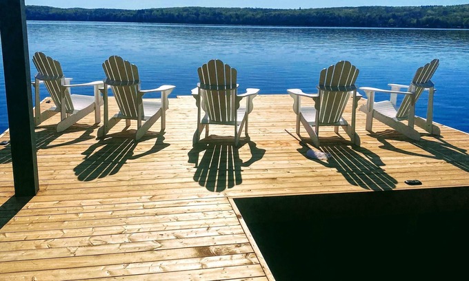 Baysville Cabaña | Cottage on Lake of Bays Bigwin Island 3 Bedroom PRIVATE MUSKOKA RETREAT