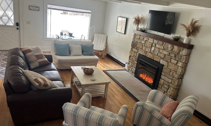 Jacksonport Casa | "Cottage on The Lake" 3BD/2Bath (Jacksonport)