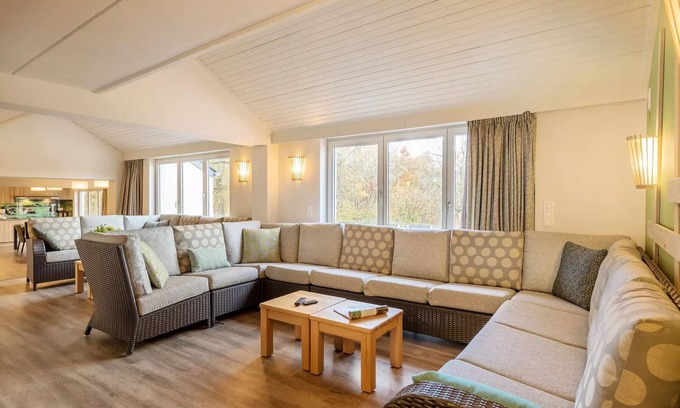 Vielsalm Casa | Premium Cottage für 14 Personen