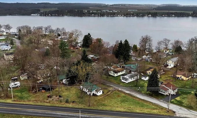 Castile Casa | Cottage Retreat On Silver Lake