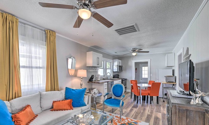 Morehead City Cabaña | Cottage w/ Backyard - Walk to Beaufort Waterfront!