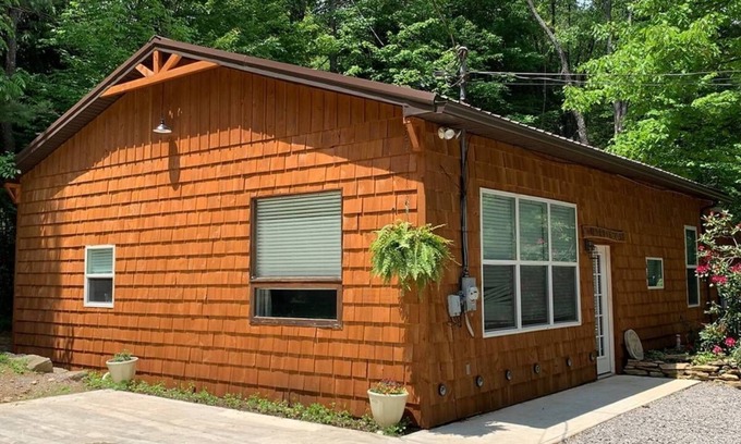 Leeper Cabaña | Country Cottage in Leeper PA