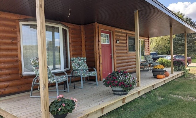 West Union Cabaña | Country Cottage