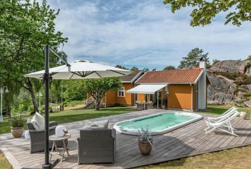 Brastad Casa | Country Estate With Tennis And Pool Near Lysekil