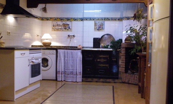 Quintana-Maria Casa | Country Home 'El Horno I' with Mountain View, Shared Terrace and Wi-Fi