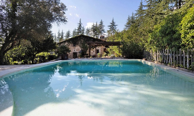 Llinars del Valles Casa | Casa rural 'Masia Paradise' con vistas a la montaña, piscina privada y Wi-Fi