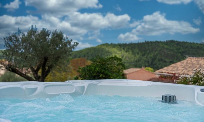 Montmirat Casa | Country house Cigales & Spa