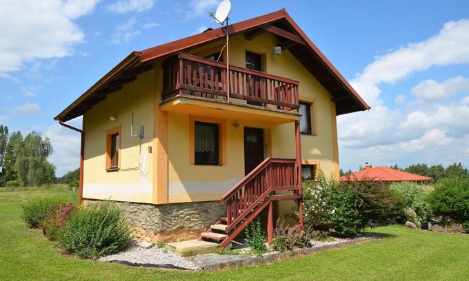 Konstantinovy Lazne Casa | Country House in Czech Forest with Pool