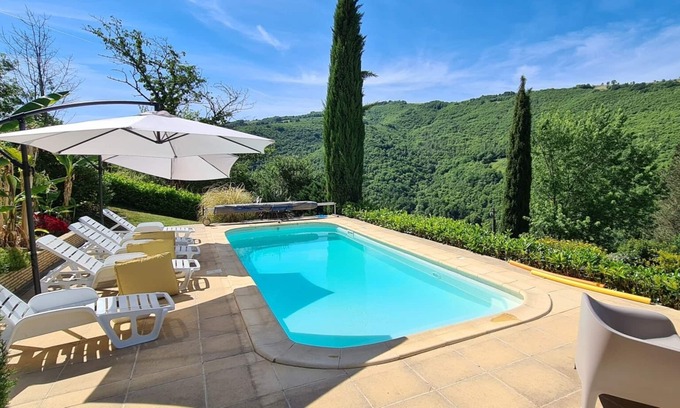Vieillevie Casa | Country house with swimming pool in the Lot Valley
